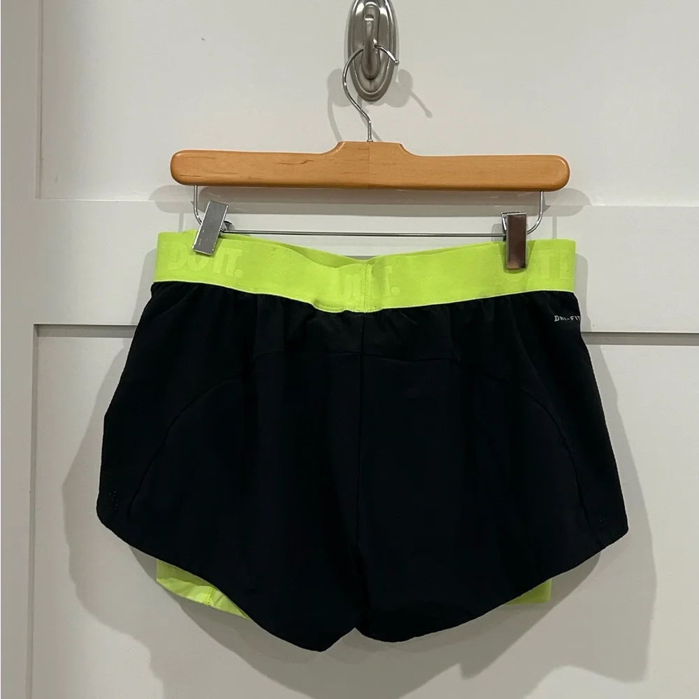 Nike Dri Fit Shorts - Picture 3 of 3